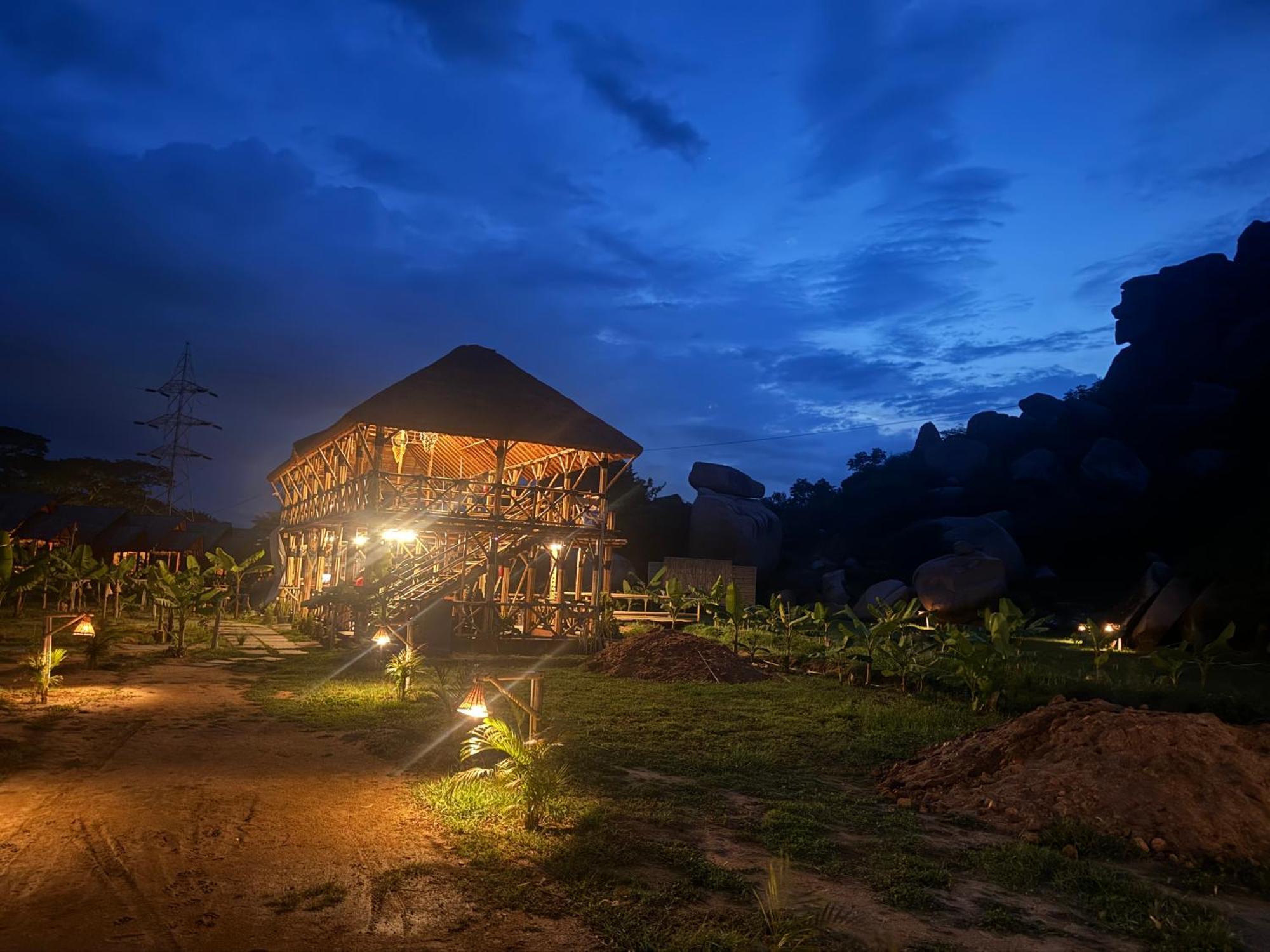 Hill Stone View Hampi Hotel Exterior foto