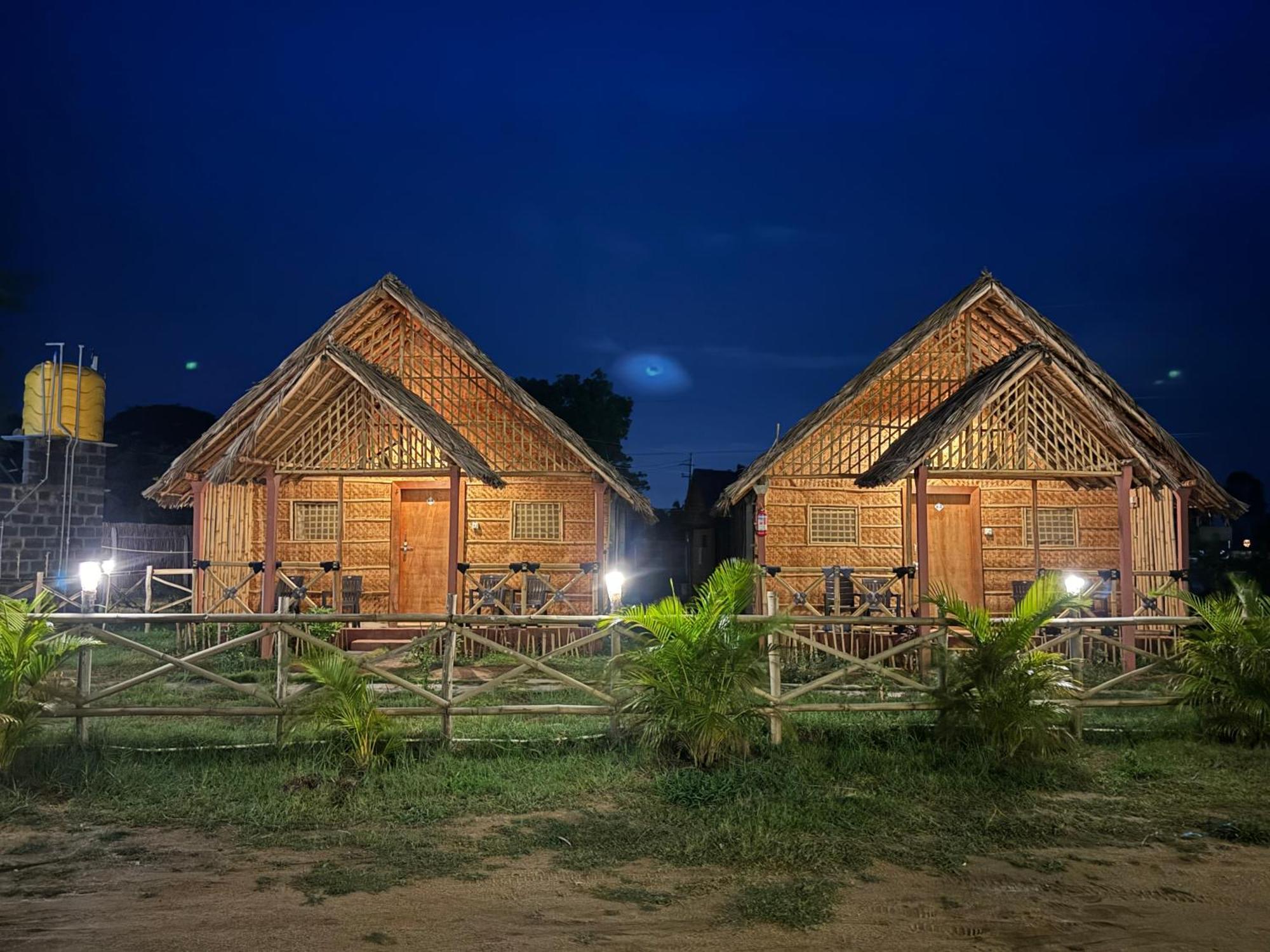 Hill Stone View Hampi Hotel Exterior foto