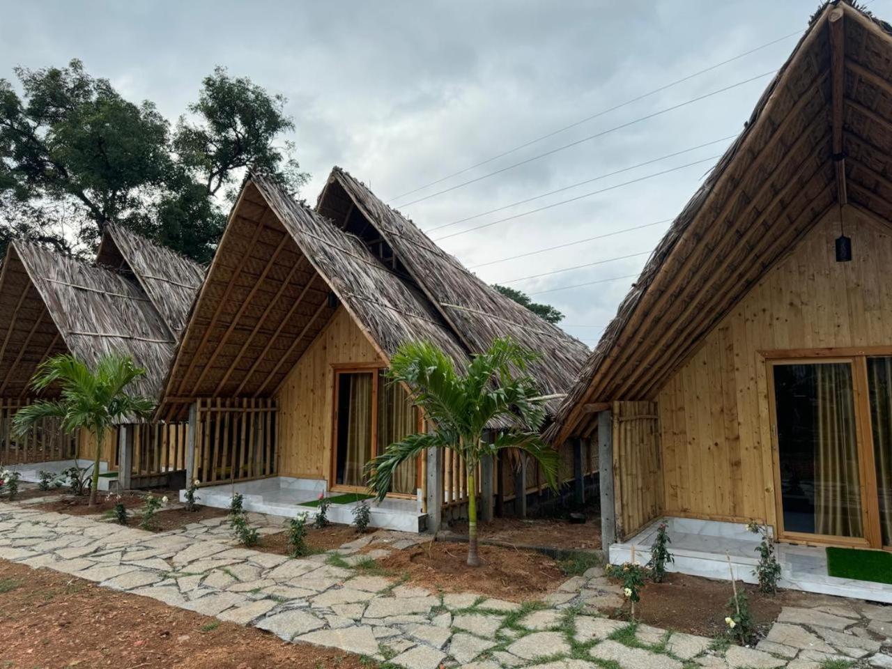 Hill Stone View Hampi Hotel Exterior foto