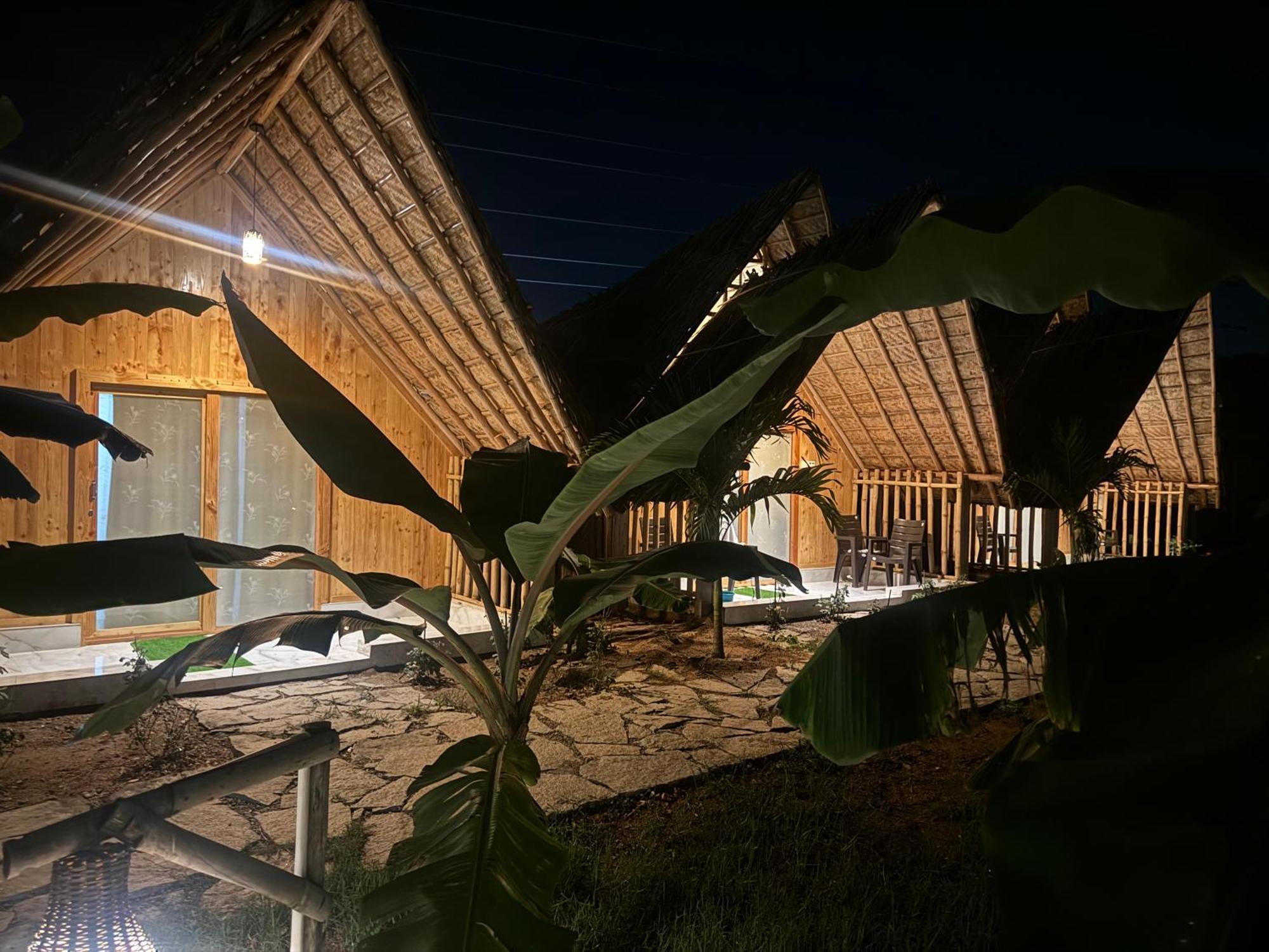 Hill Stone View Hampi Hotel Exterior foto